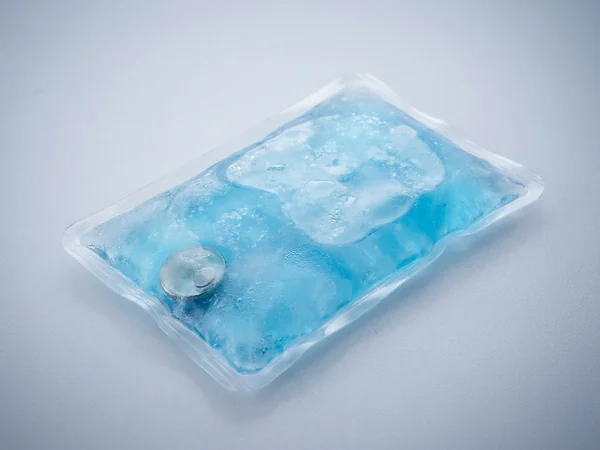 Instant click cold pack activated without a freezer